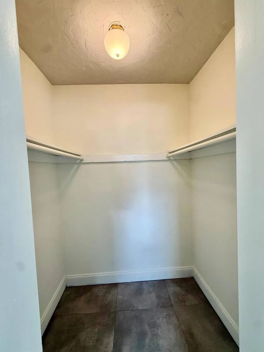3684 NE 11th Avenue #Unit 4 Oakland Park, FL 33334