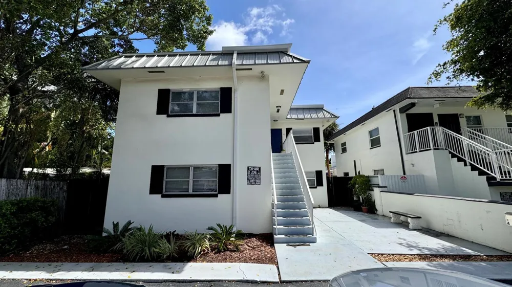 3684 NE 11th Avenue #Unit 4 Oakland Park, FL 33334