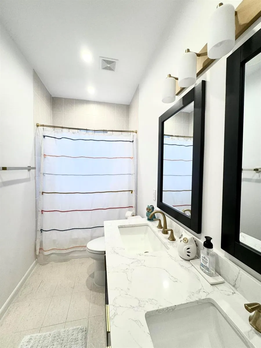 396 NE 33RD TERRACE Homestead, FL 33033