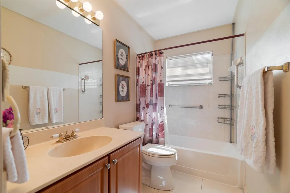 6745 ALDEN RIDGE DRIVE Boynton Beach, FL 33437