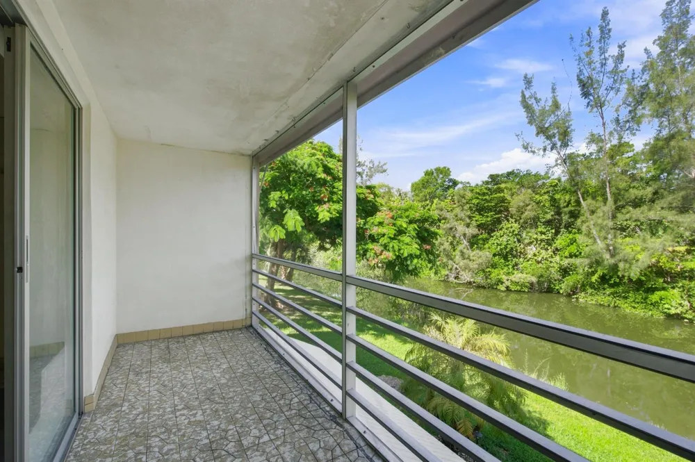 65 Camden C West Palm Beach, FL 33417