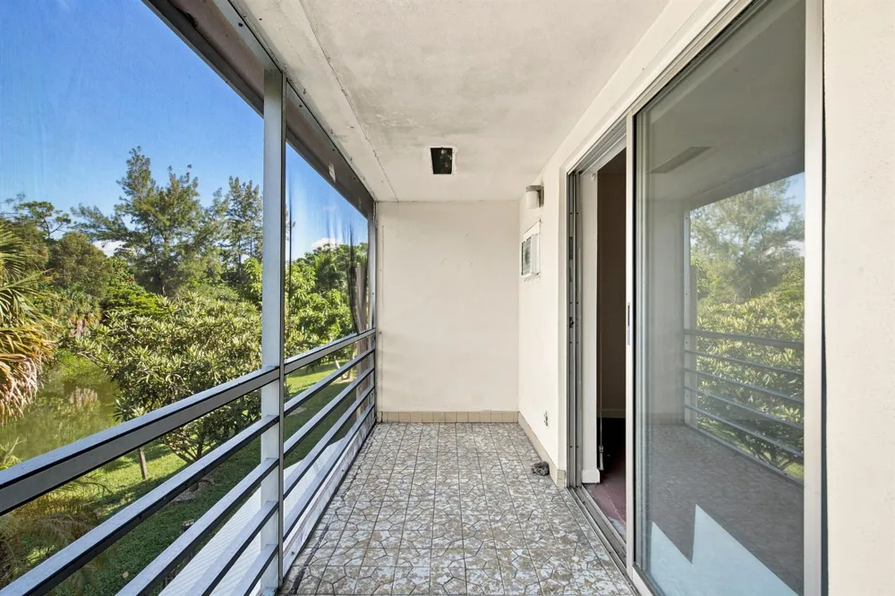 65 Camden C West Palm Beach, FL 33417