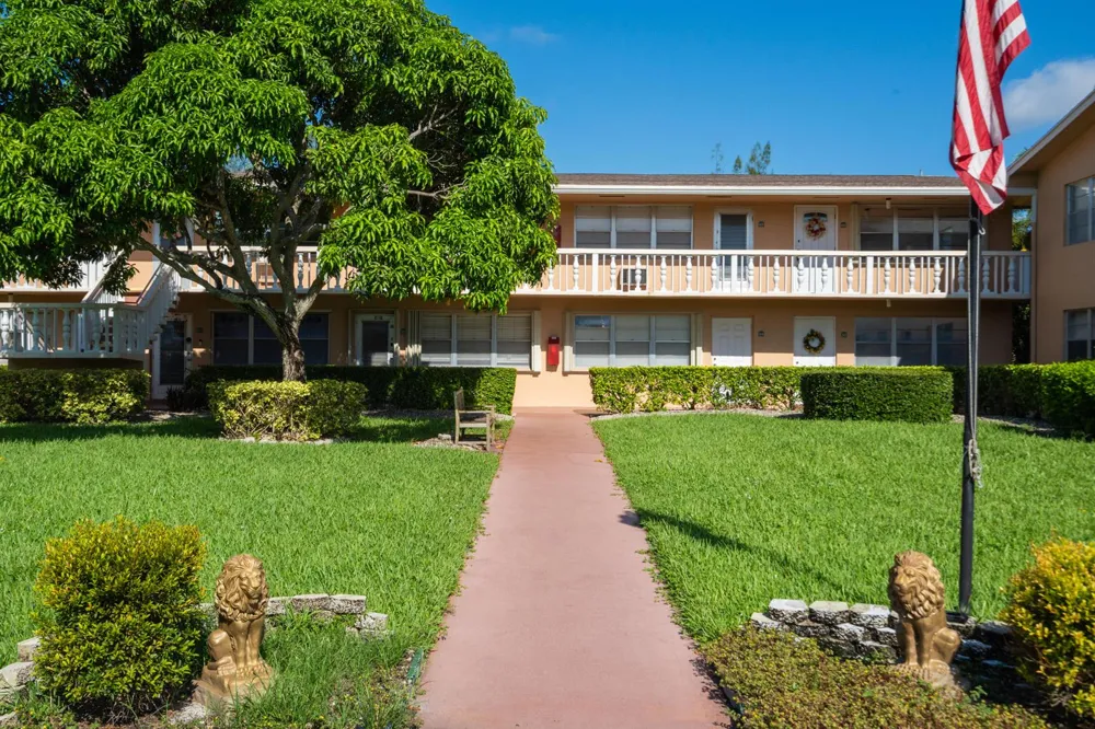 65 Camden C West Palm Beach, FL 33417