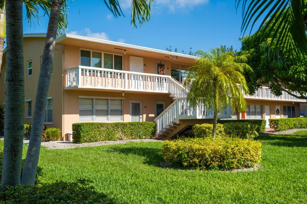 65 Camden C West Palm Beach, FL 33417