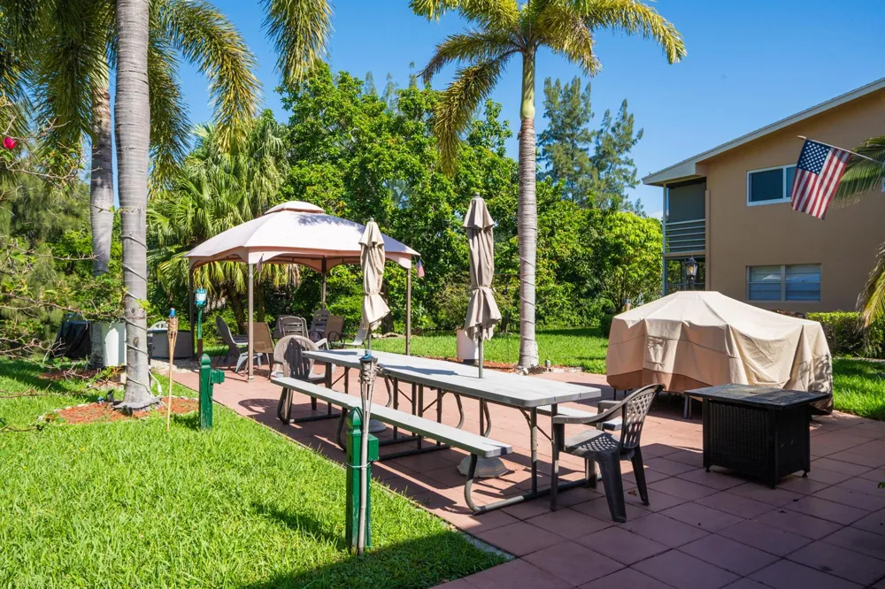 65 Camden C West Palm Beach, FL 33417