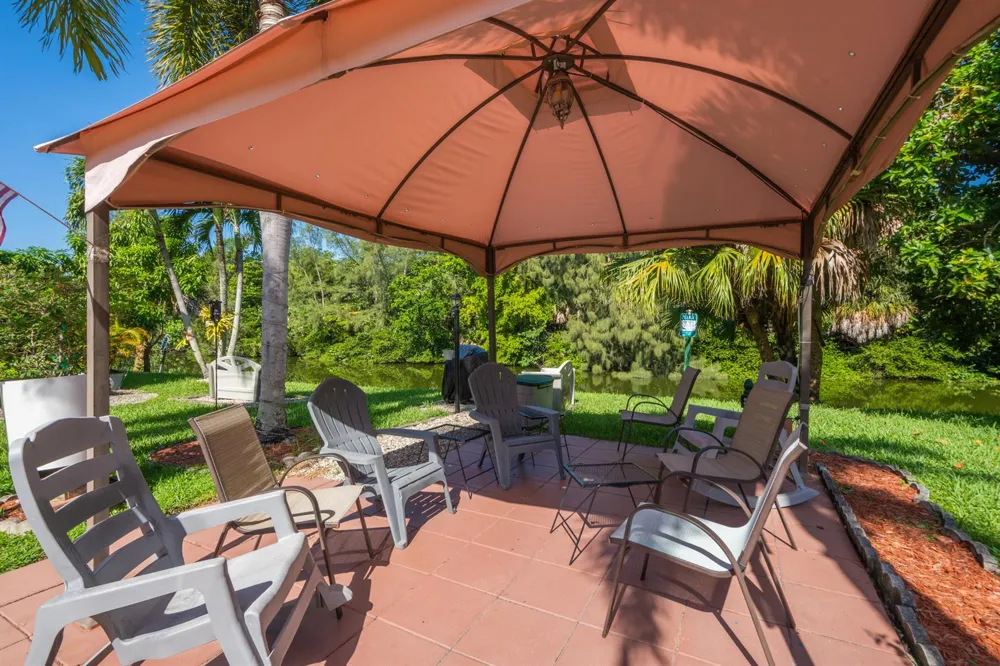 65 Camden C West Palm Beach, FL 33417