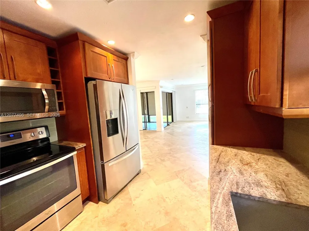 3709 Cocoplum Cir #3543 Coconut Creek, FL 33063