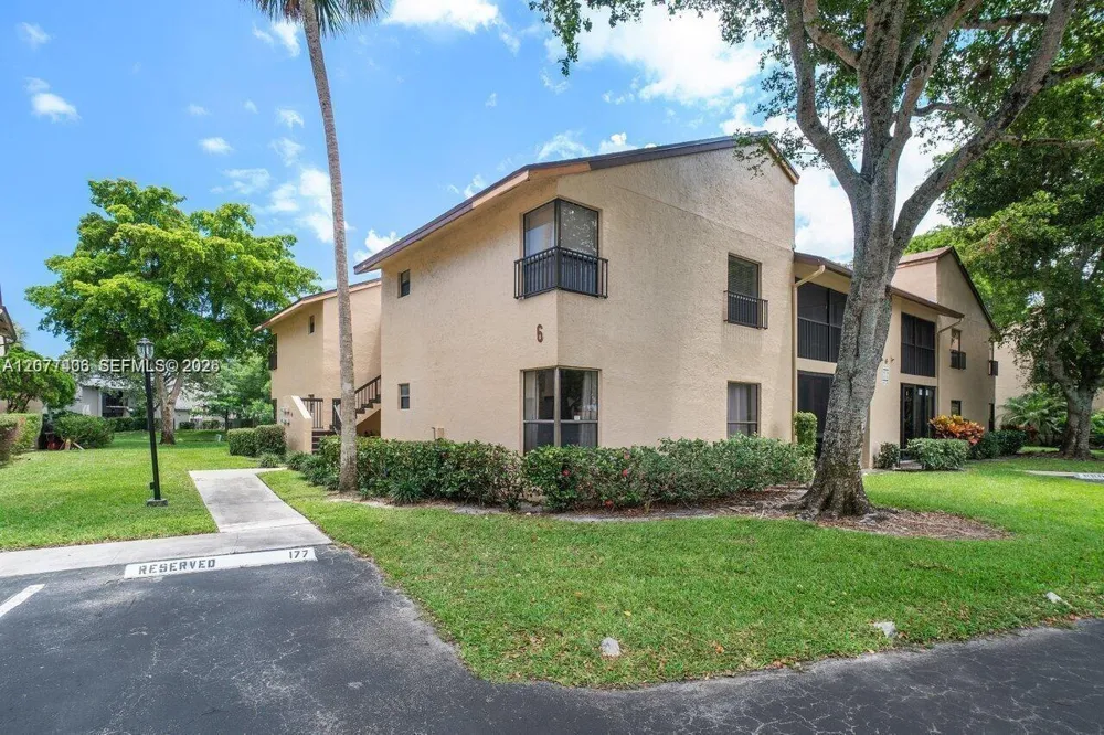 3709 Cocoplum Cir #3543 Coconut Creek, FL 33063