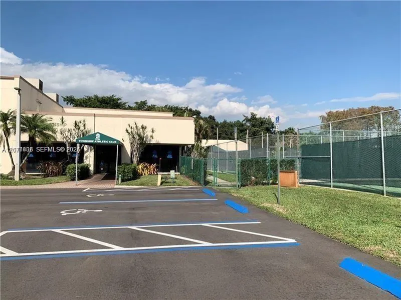 3709 Cocoplum Cir #3543 Coconut Creek, FL 33063