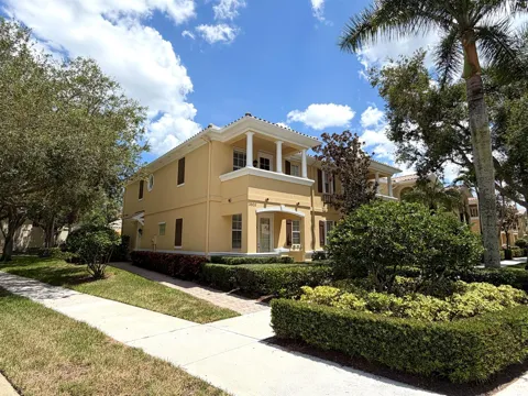 3503 Greenway Drive