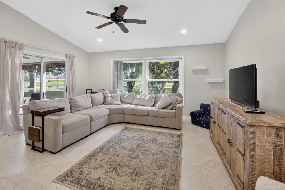 5756 Descartes Circle Boynton Beach, FL 33472