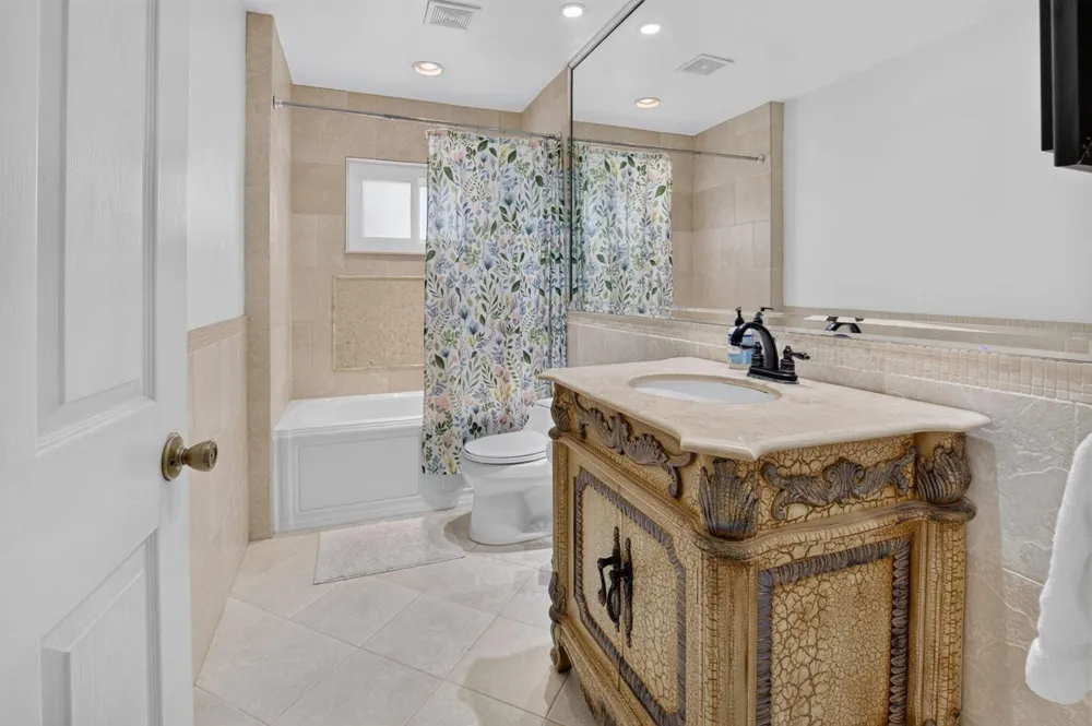 5756 Descartes Circle Boynton Beach, FL 33472