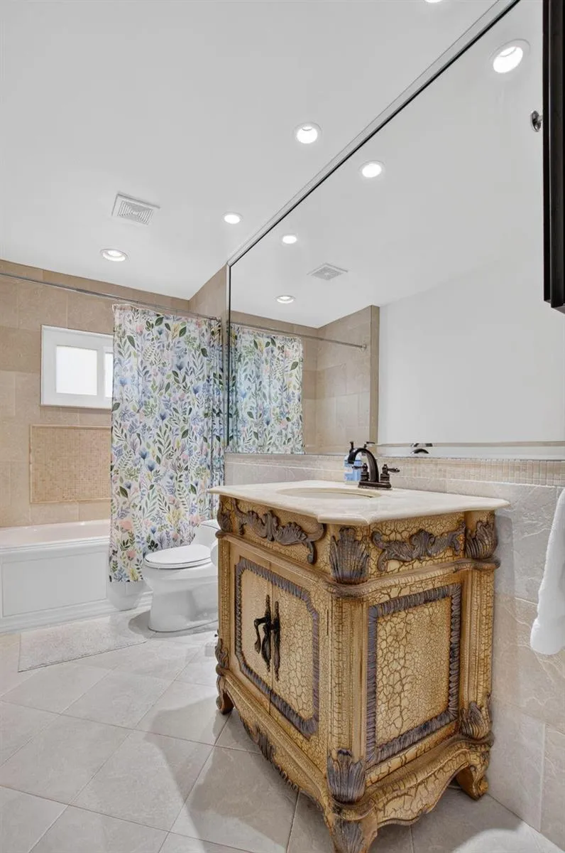 5756 Descartes Circle Boynton Beach, FL 33472