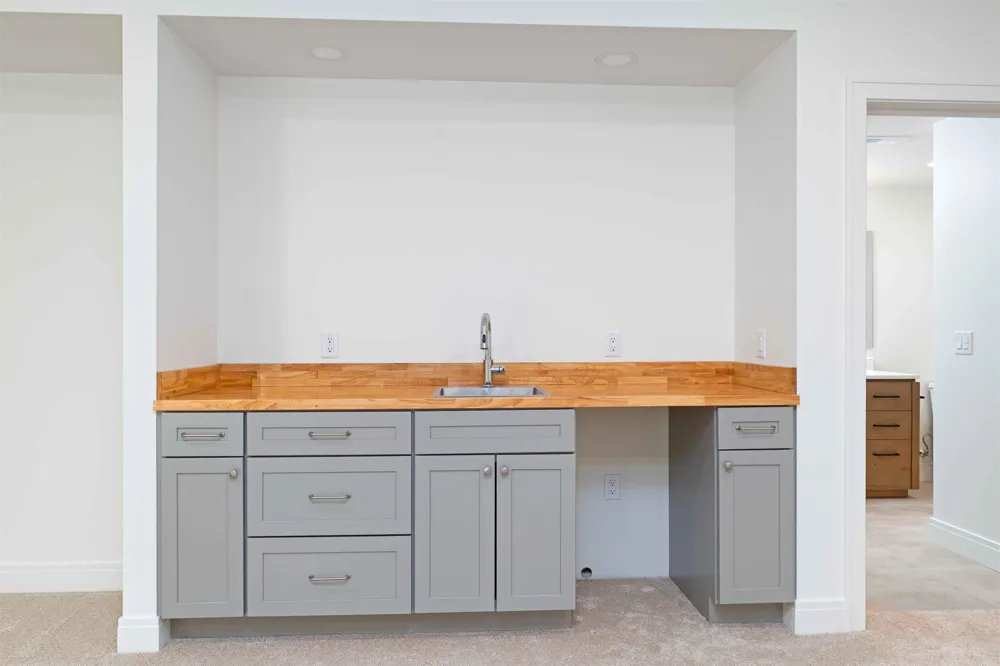 3494 Village Circle Drive East Bay Township, MI 49686