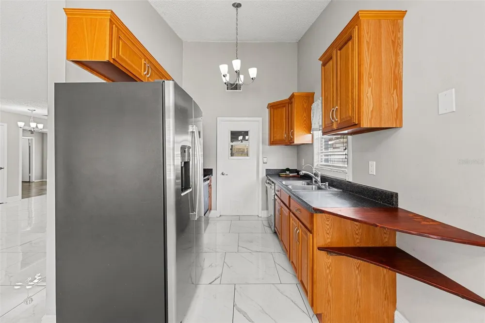 3878 FEATHER DRIVE Lakeland, FL 33812