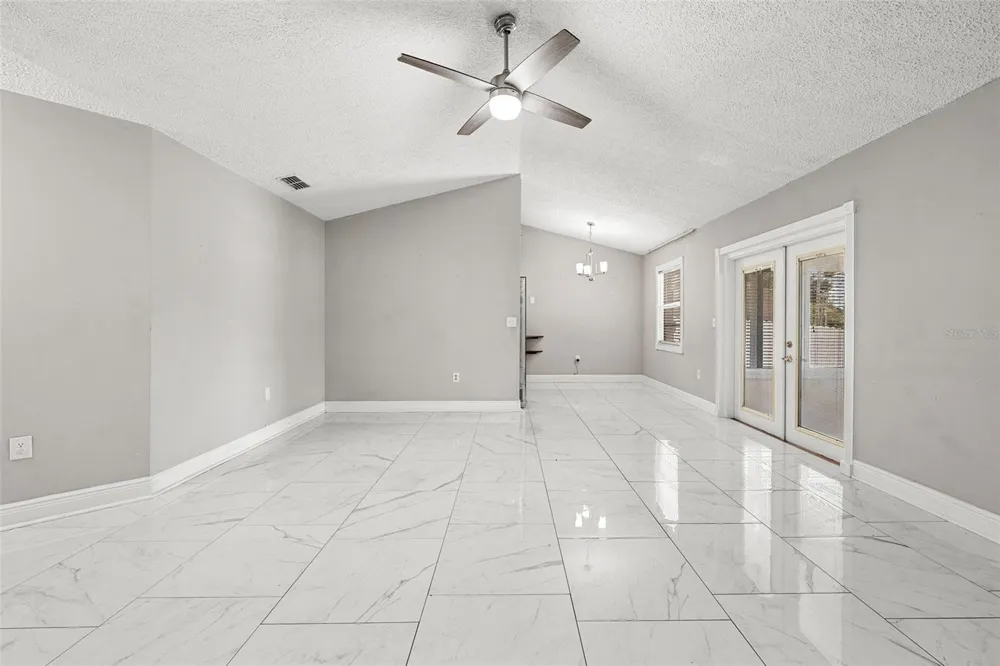 3878 FEATHER DRIVE Lakeland, FL 33812