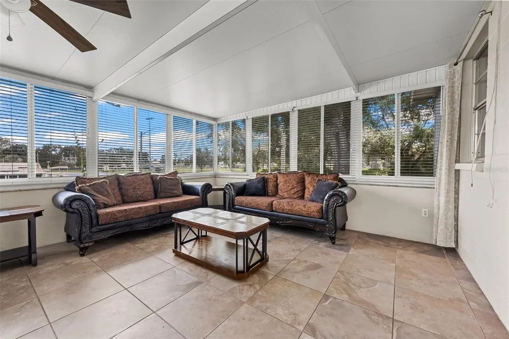 3878 FEATHER DRIVE Lakeland, FL 33812