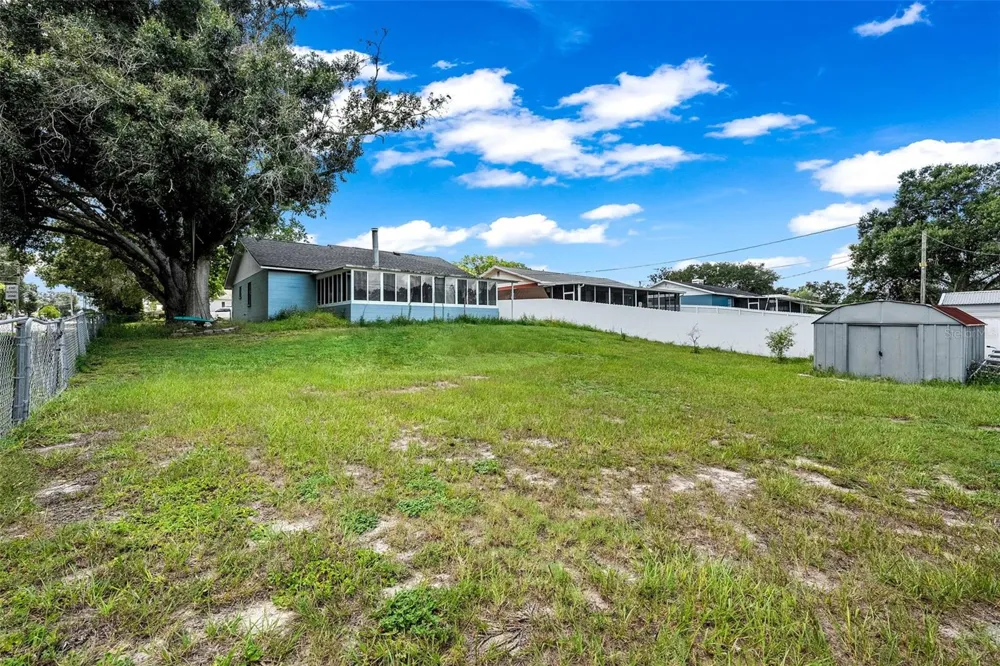 3878 FEATHER DRIVE Lakeland, FL 33812