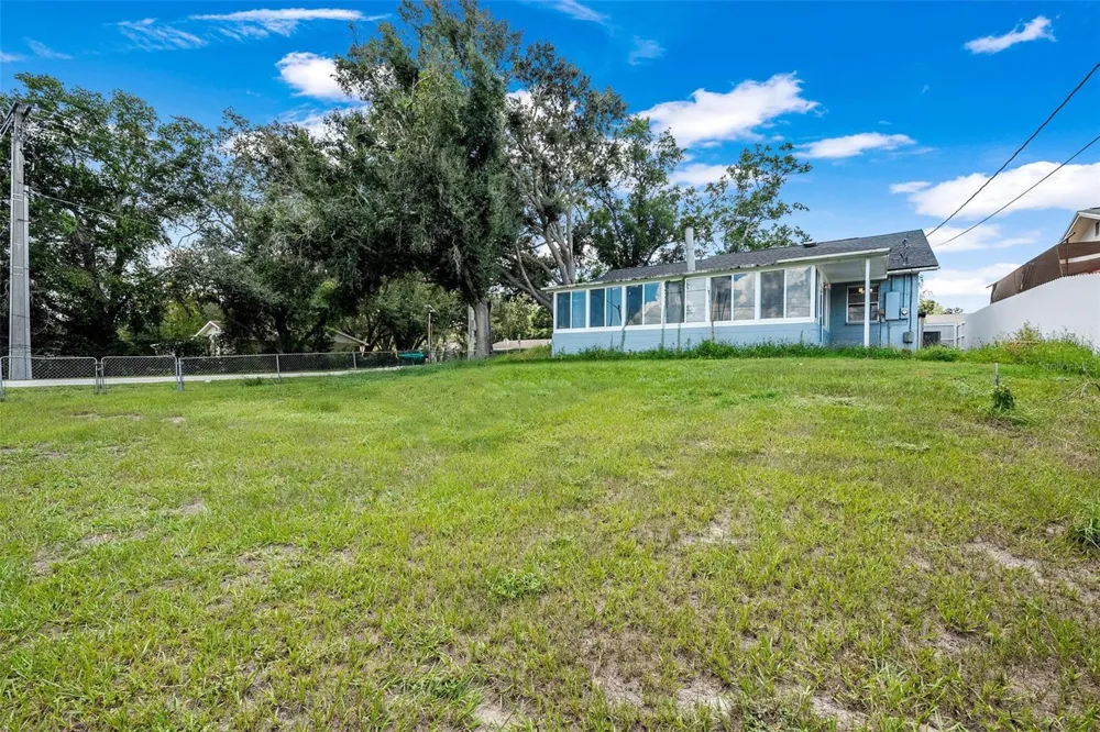 3878 FEATHER DRIVE Lakeland, FL 33812