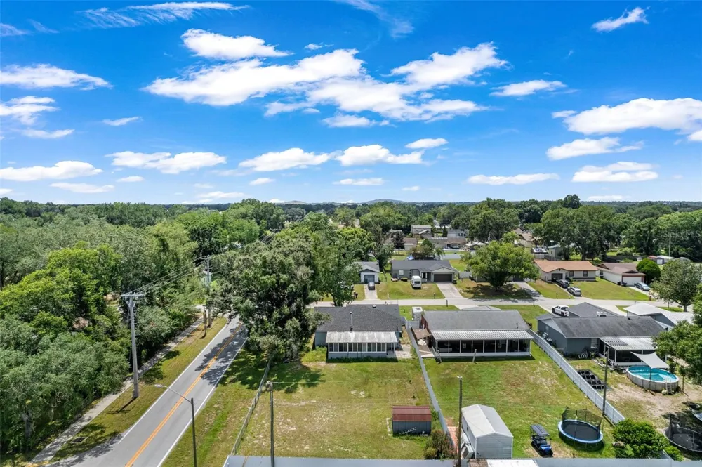 3878 FEATHER DRIVE Lakeland, FL 33812