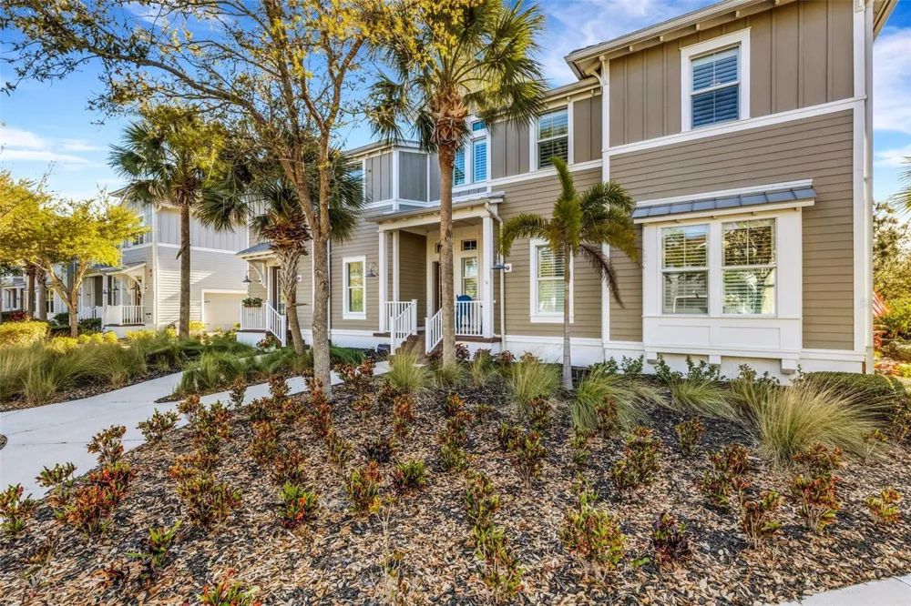 289 SAPPHIRE LAKE DRIVE #202 Bradenton, FL 34209