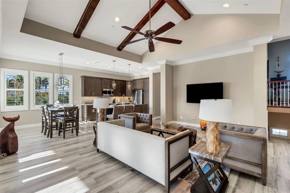 289 SAPPHIRE LAKE DRIVE #202 Bradenton, FL 34209