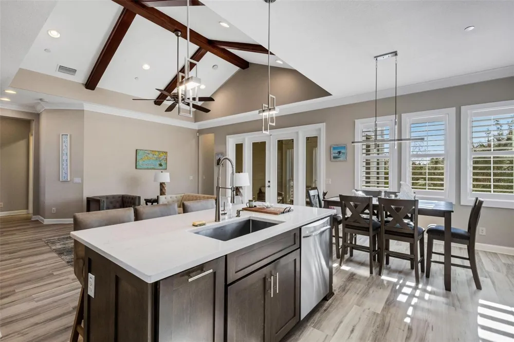 289 SAPPHIRE LAKE DRIVE #202 Bradenton, FL 34209