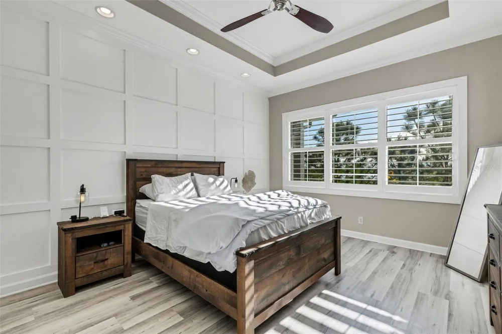 289 SAPPHIRE LAKE DRIVE #202 Bradenton, FL 34209