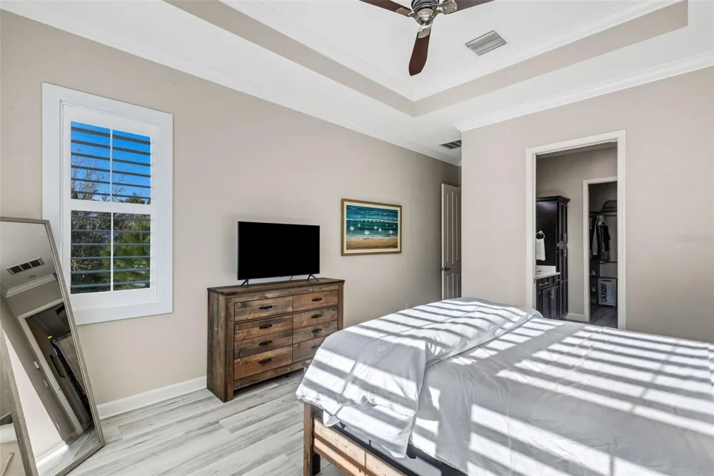 289 SAPPHIRE LAKE DRIVE #202 Bradenton, FL 34209