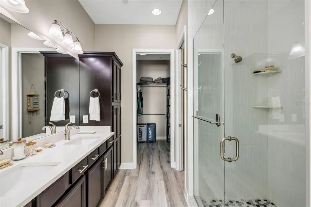 289 SAPPHIRE LAKE DRIVE #202 Bradenton, FL 34209