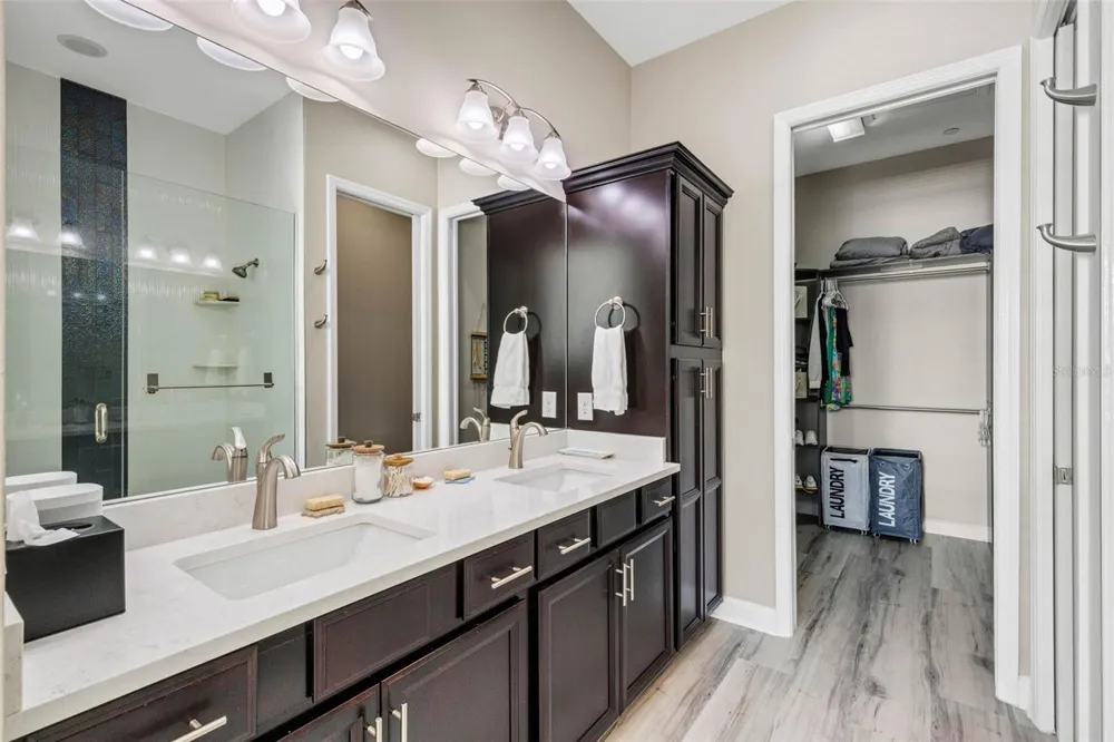 289 SAPPHIRE LAKE DRIVE #202 Bradenton, FL 34209