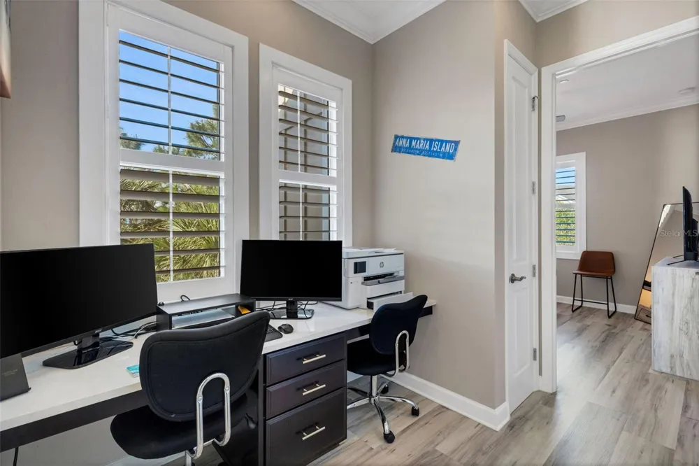 289 SAPPHIRE LAKE DRIVE #202 Bradenton, FL 34209
