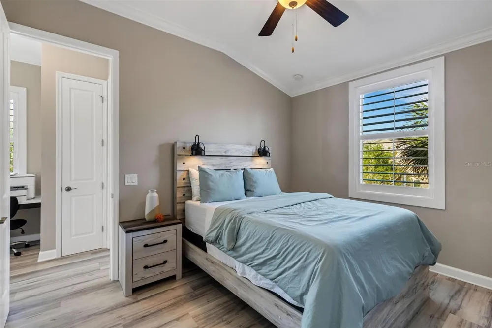 289 SAPPHIRE LAKE DRIVE #202 Bradenton, FL 34209