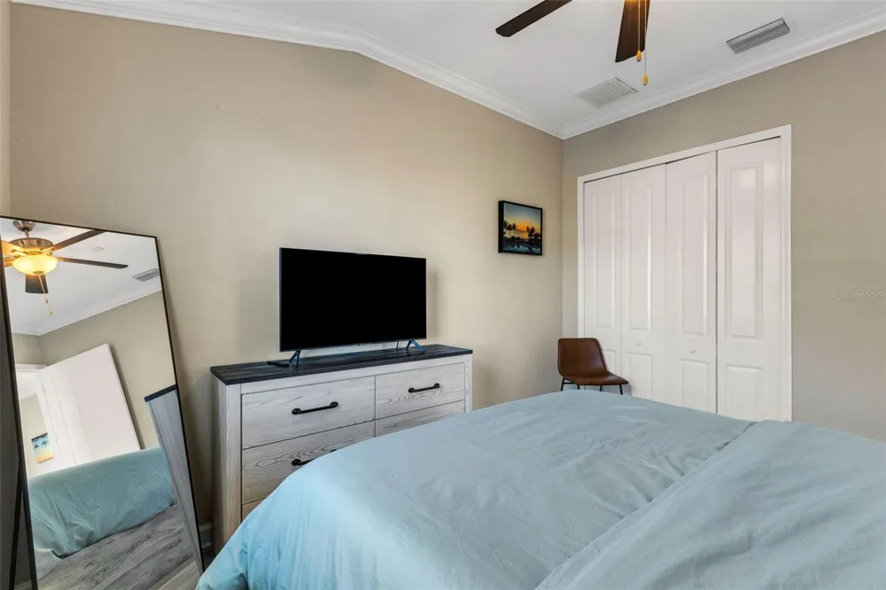 289 SAPPHIRE LAKE DRIVE #202 Bradenton, FL 34209