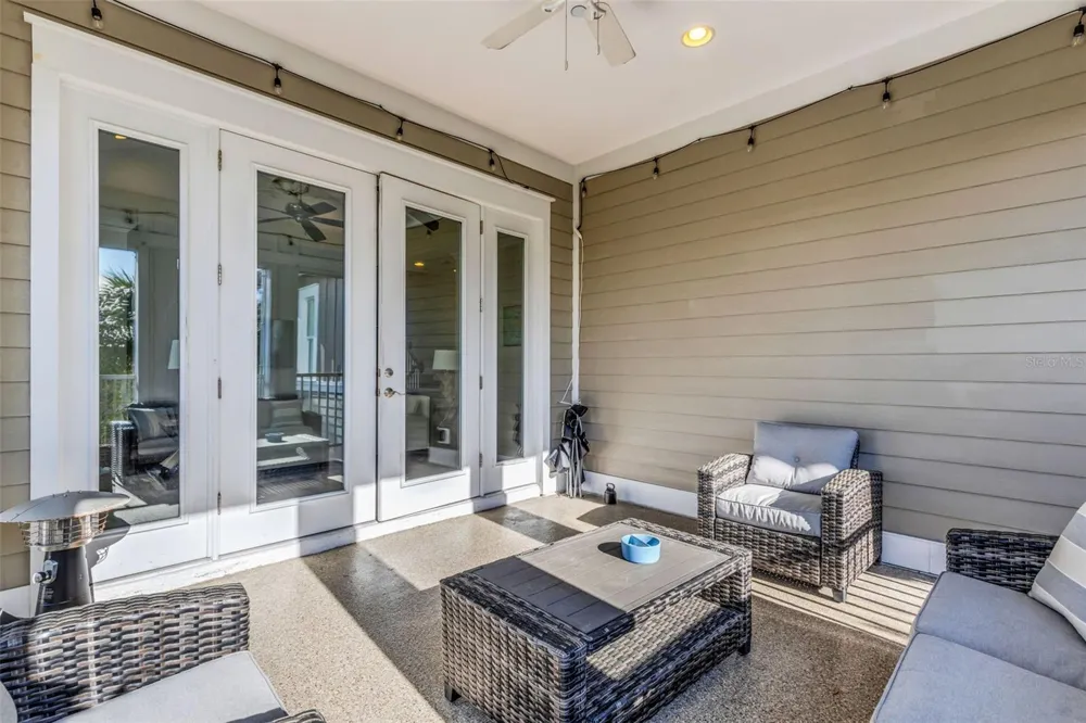 289 SAPPHIRE LAKE DRIVE #202 Bradenton, FL 34209
