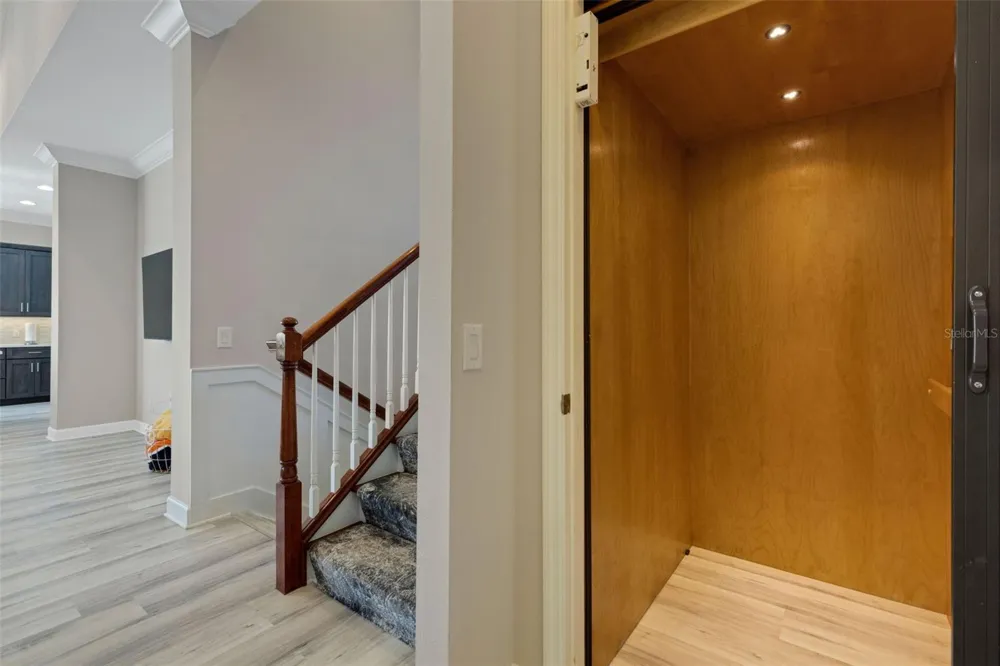289 SAPPHIRE LAKE DRIVE #202 Bradenton, FL 34209
