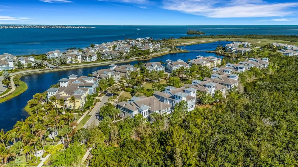 289 SAPPHIRE LAKE DRIVE #202 Bradenton, FL 34209