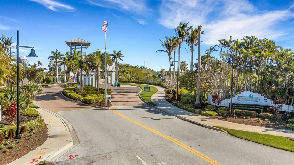 289 SAPPHIRE LAKE DRIVE #202 Bradenton, FL 34209