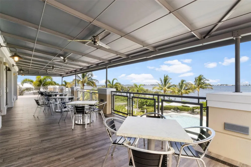 289 SAPPHIRE LAKE DRIVE #202 Bradenton, FL 34209