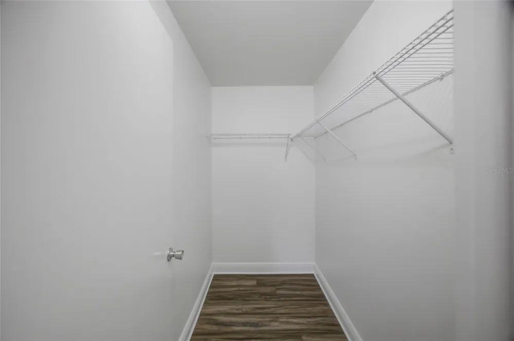 14315 HANGING MOSS CIRCLE #101 Tampa, FL 33613