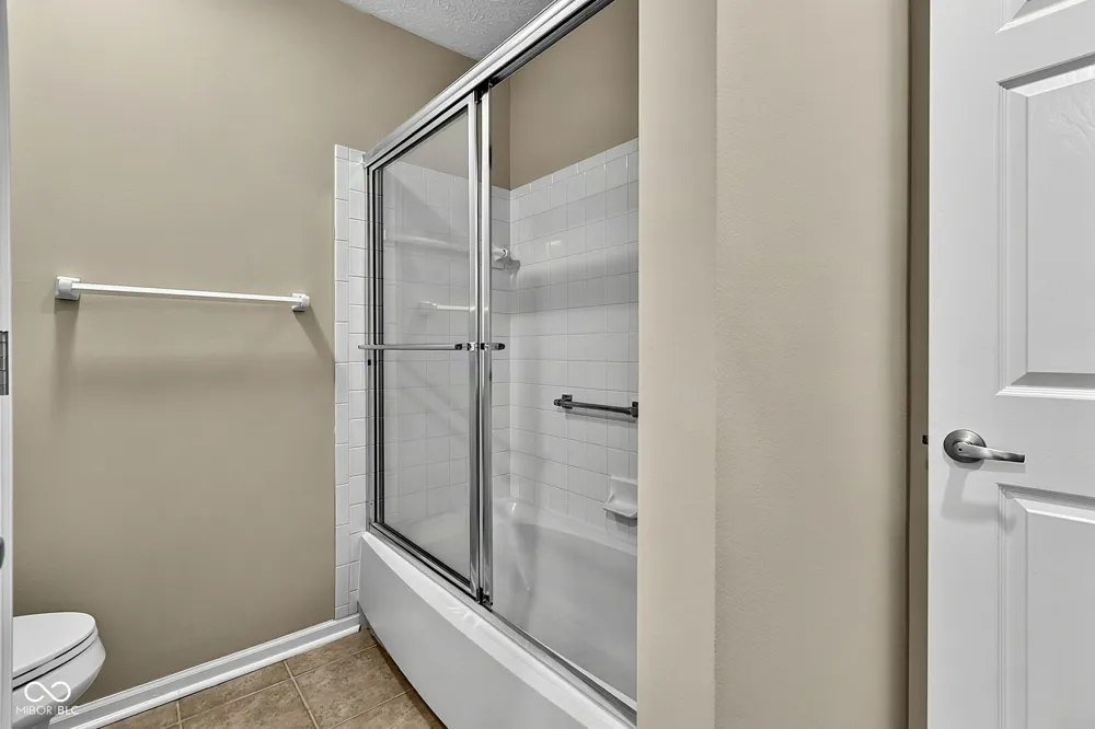 2541 Willow Way Indianapolis, IN 46268