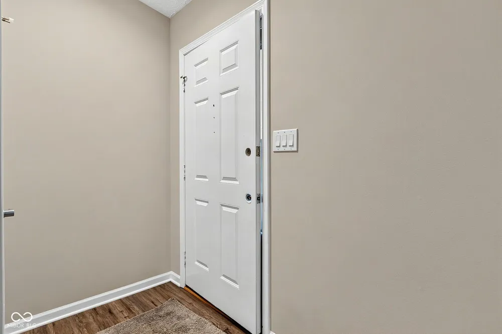2541 Willow Way Indianapolis, IN 46268