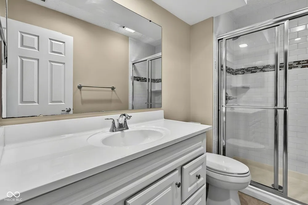 2541 Willow Way Indianapolis, IN 46268