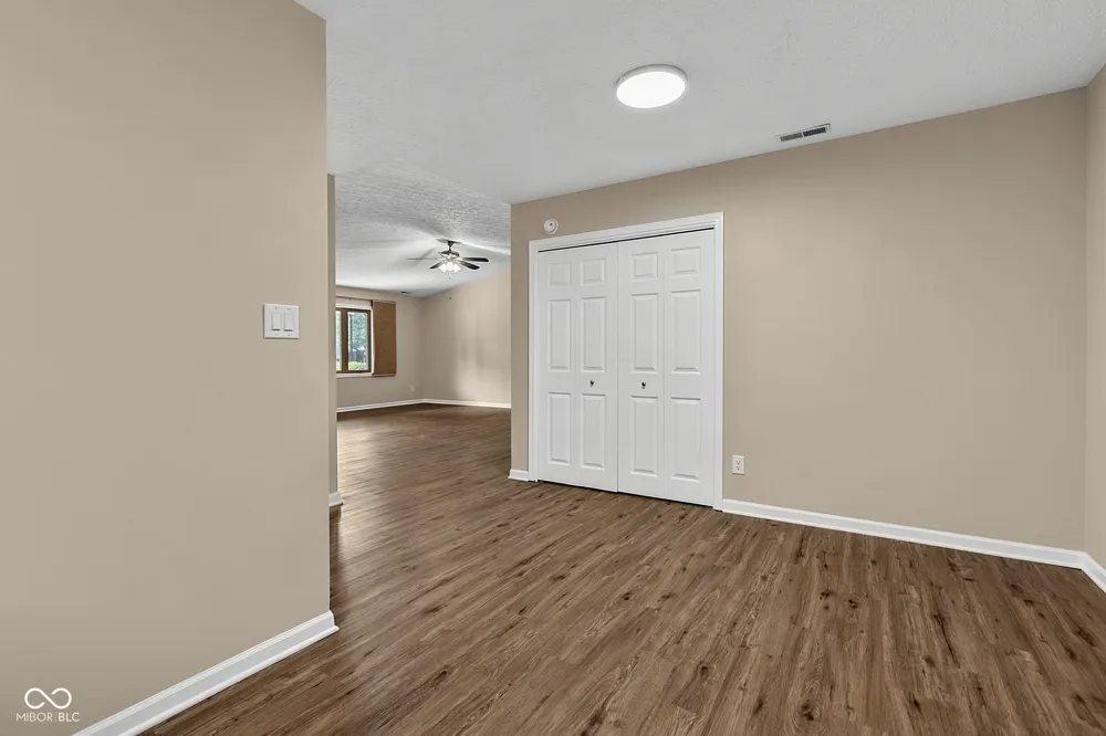 2541 Willow Way Indianapolis, IN 46268