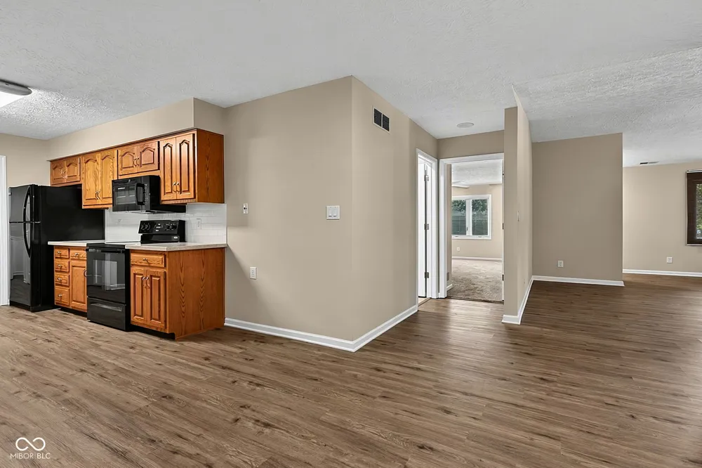 2541 Willow Way Indianapolis, IN 46268