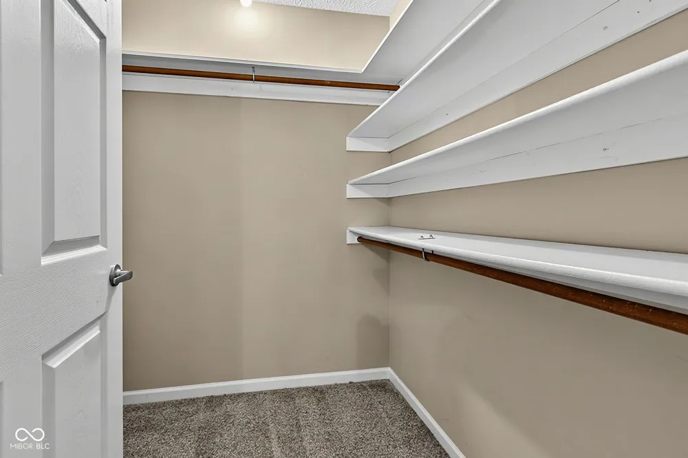 2541 Willow Way Indianapolis, IN 46268