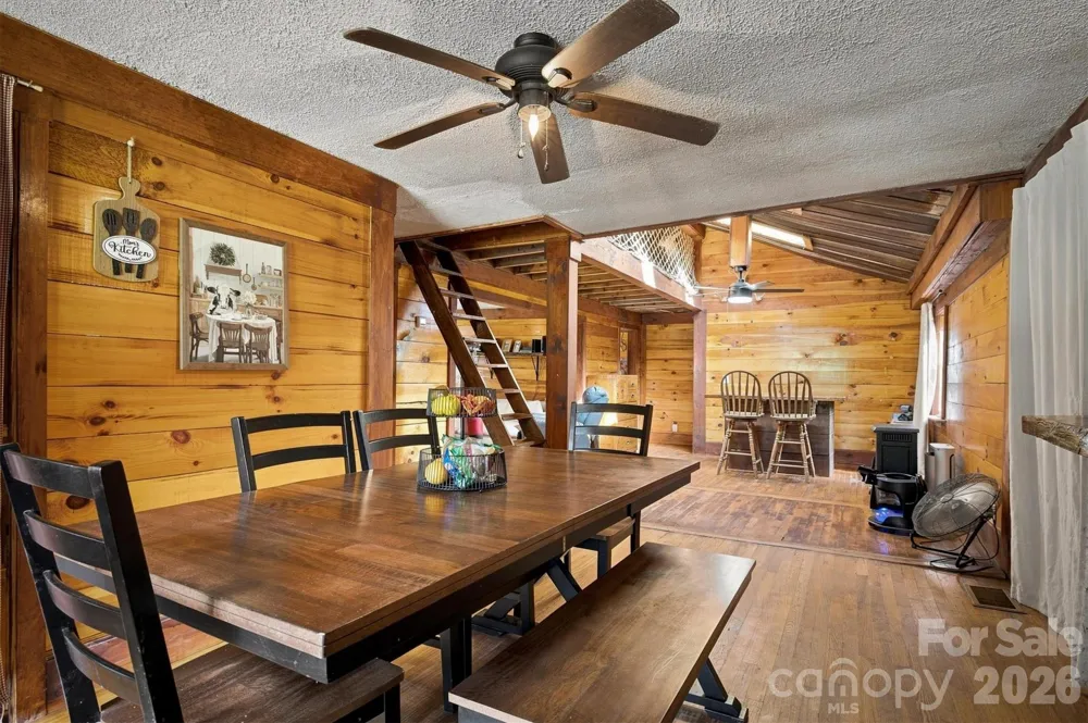 1315 Cedar Valley Church Road Lenoir, NC 28645