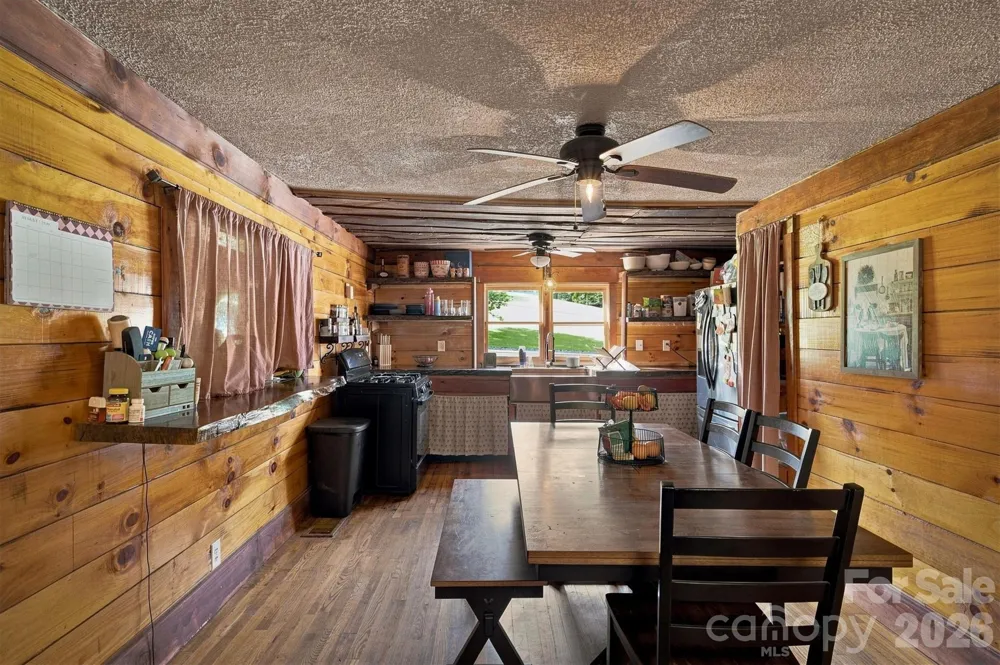 1315 Cedar Valley Church Road Lenoir, NC 28645