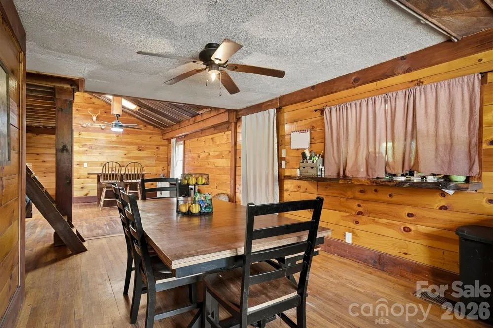 1315 Cedar Valley Church Road Lenoir, NC 28645