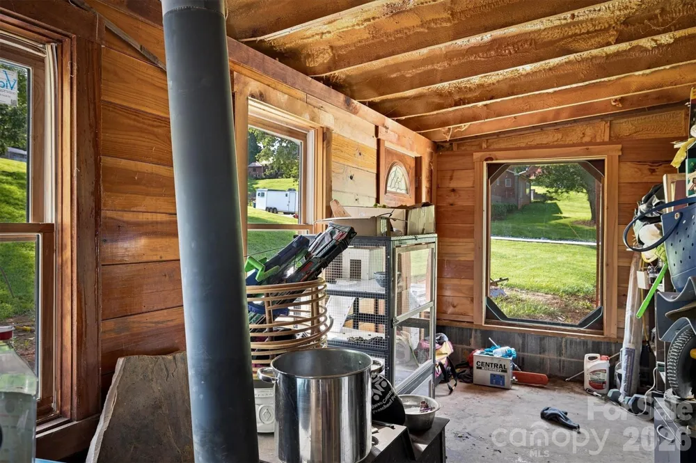 1315 Cedar Valley Church Road Lenoir, NC 28645